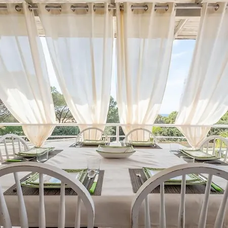 Vila House, Just 1 Minute From The *