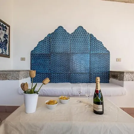 House, Just 1 Minute From The Villa *