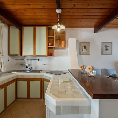 House, Just 1 Minute From The * Porto Pino